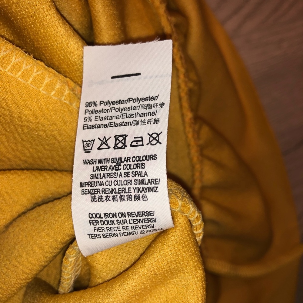 *NEW* Missguided Mustard Shell Ruffle Hem Dress - Picture 8 of 8
